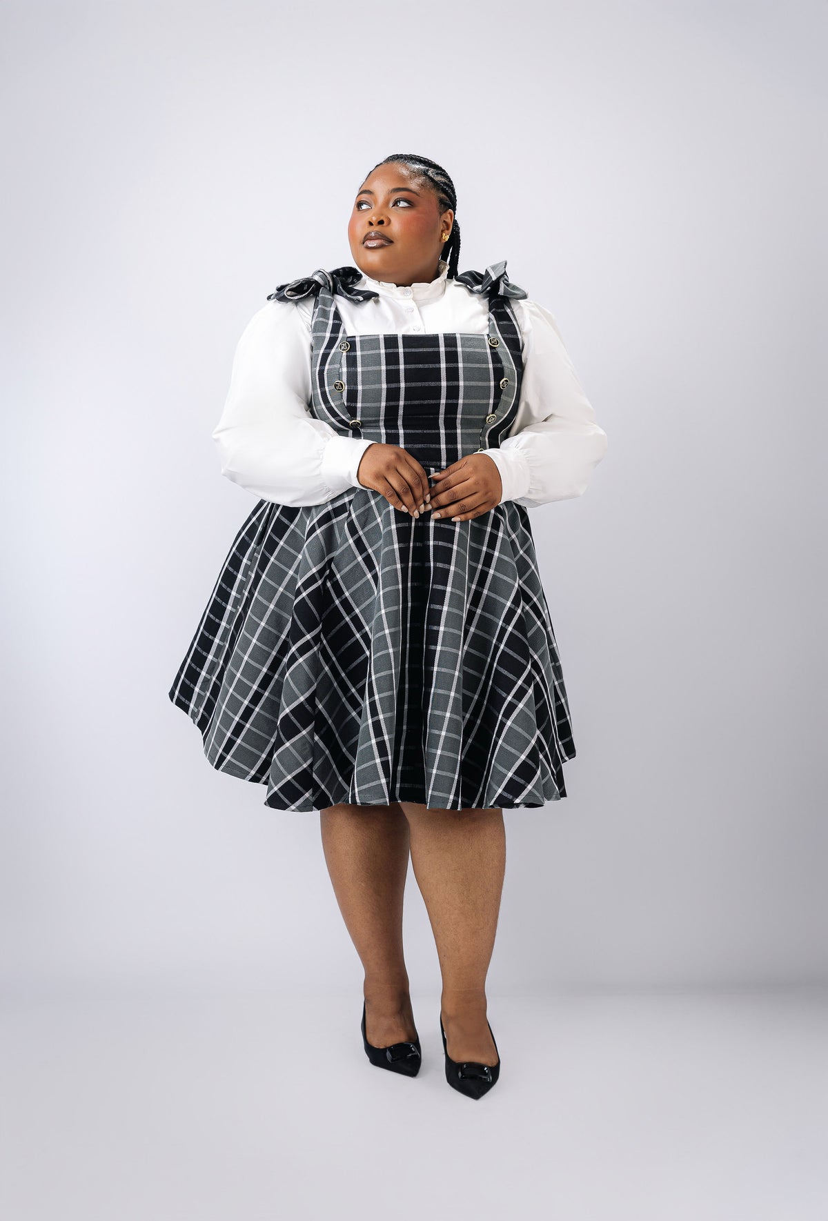 Yette Pinafore